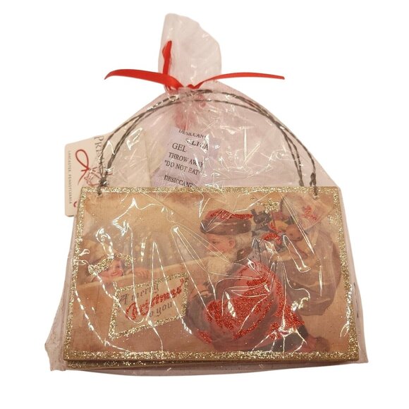 Vintage-Inspired Set Of 3 Christmas Postcard Ornaments Glitter Accents Wood - Picture 2 of 4